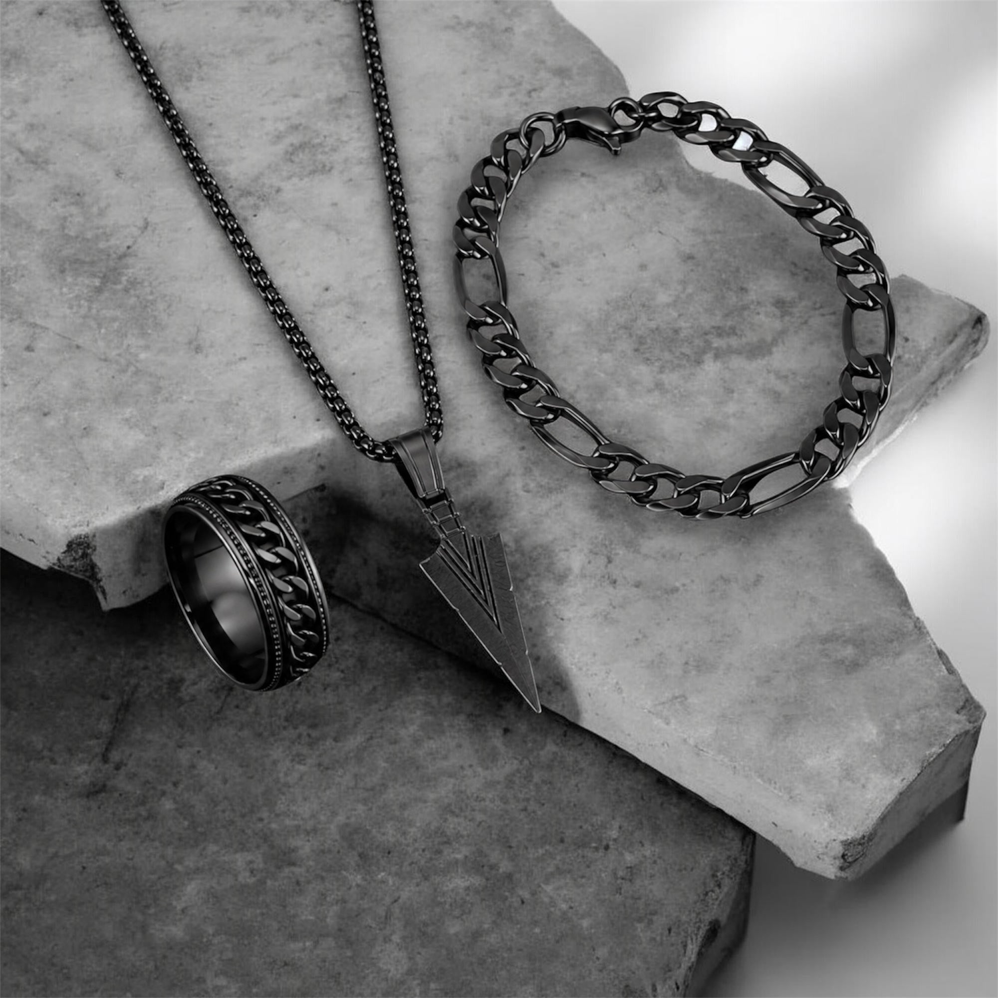 Men’s Black Arrowhead Pendant Necklace, Curb Chain Bracelet & Engraved Ring Set – Black Stainless Steel |GOYAH