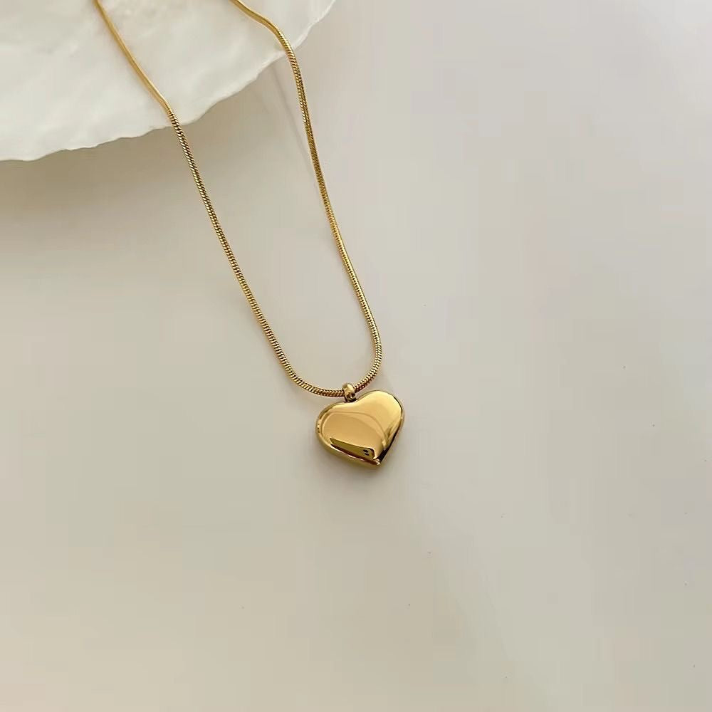 Luna Heart Pendant Necklace – Minimal Stainless Steel Heart Necklace
