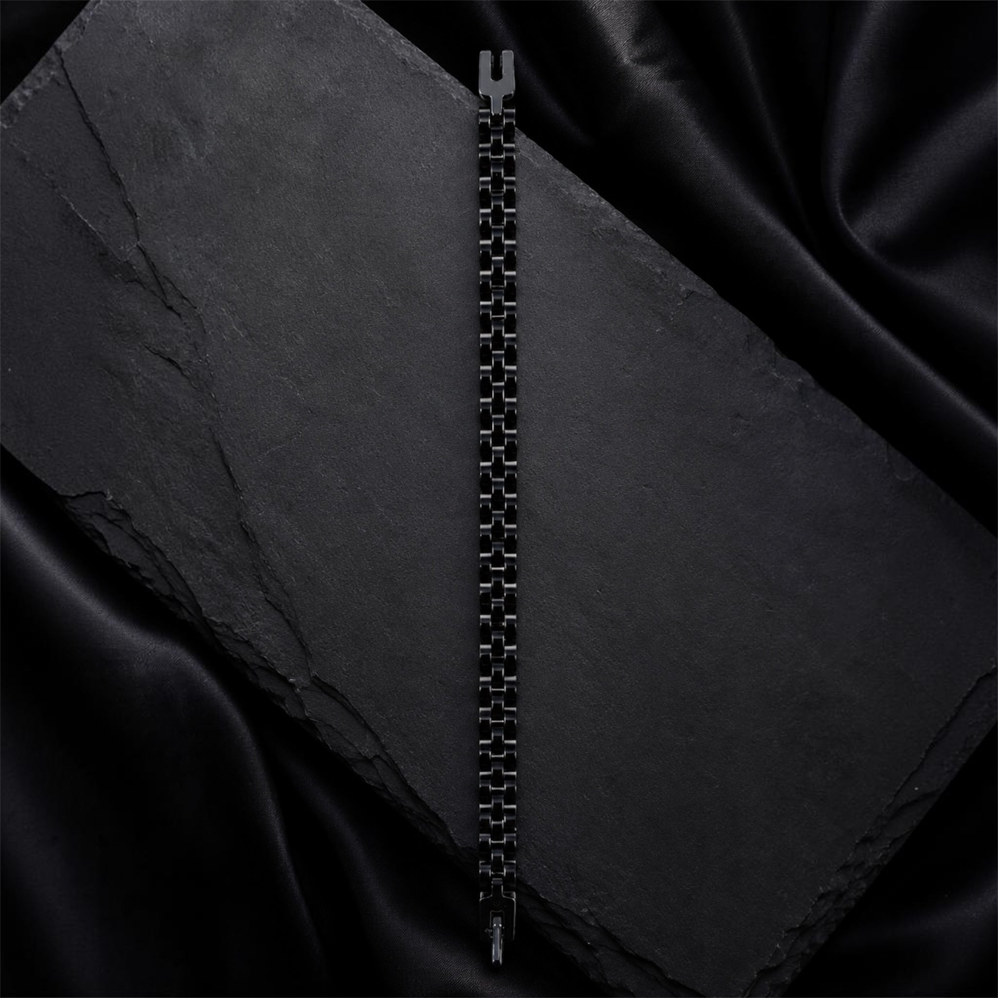 Noir Link Bracelet — Minimal Black Stainless Steel Bracelet